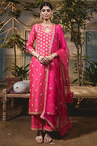 Red Pure Spun Silk Embroidered Kurta Set by SURBHI SHAH