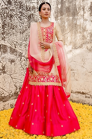 Red Pure Spun Silk Kalidar Lehenga Set by SURBHI SHAH
