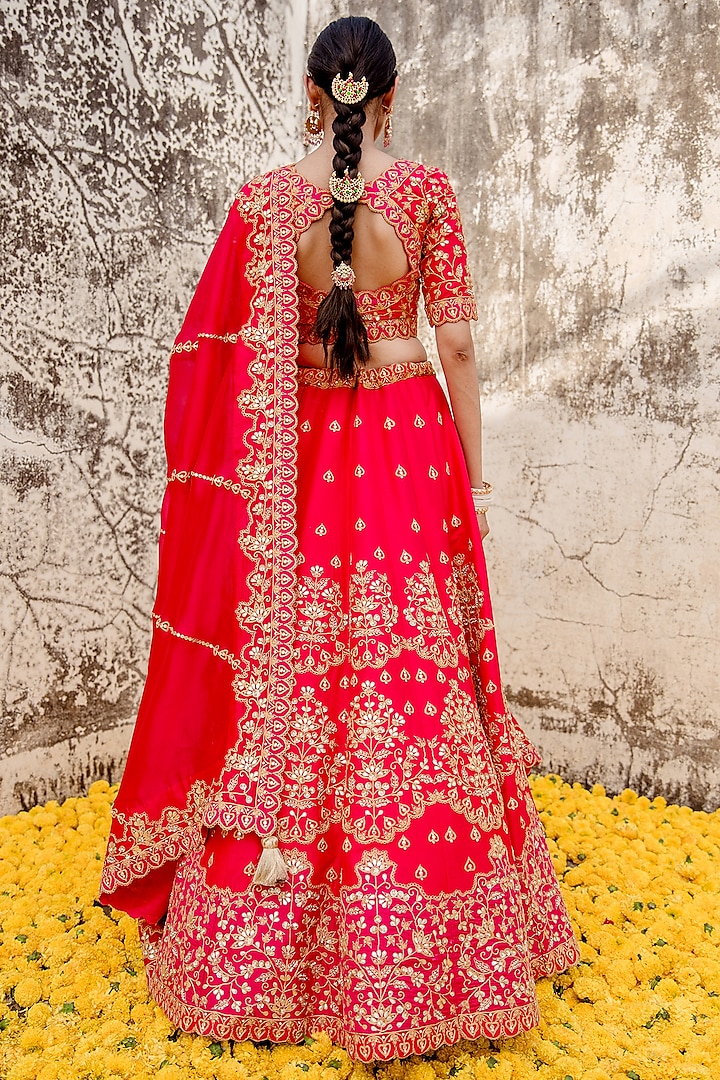 Red Pure Silk Embroidered Wedding Lehenga Set by SURBHI SHAH at Pernia's Pop Up Shop