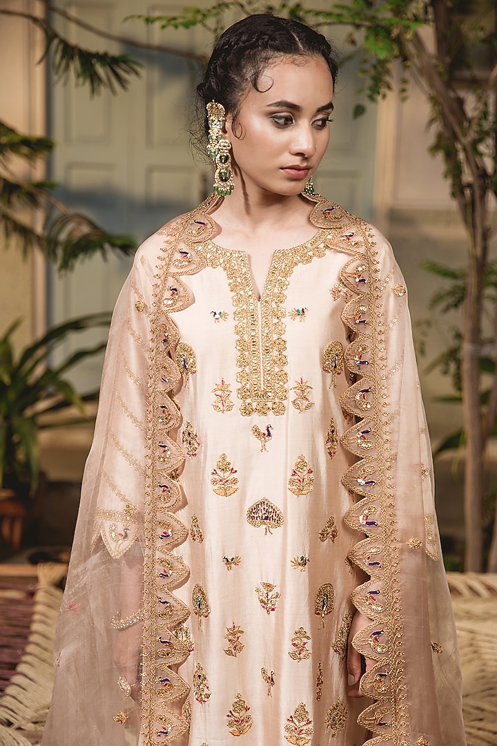 Powder Beige Pure Spun Silk Embroidered Kurta Set by SURBHI SHAH at Pernia's Pop Up Shop