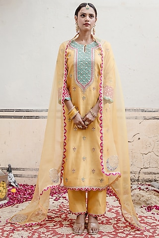 Light Yellow Pure Spun Silk Embroidered Kurta Set by SURBHI SHAH