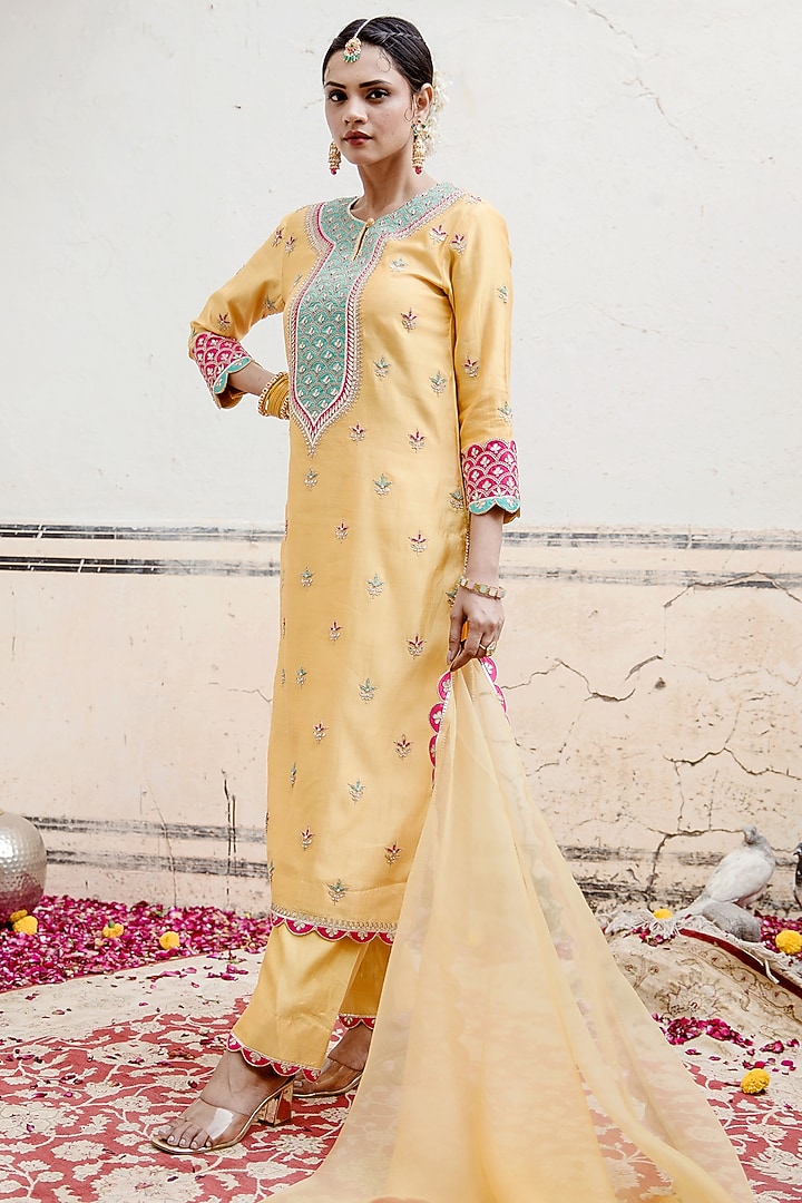 Light Yellow Pure Spun Silk Embroidered Kurta Set by SURBHI SHAH at Pernia's Pop Up Shop