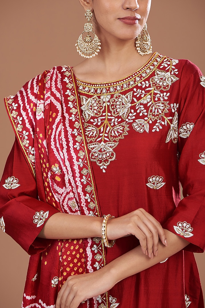 Red Pure Spun Silk Dabka Embroidered Kurta Set by SURBHI SHAH at Pernia's Pop Up Shop
