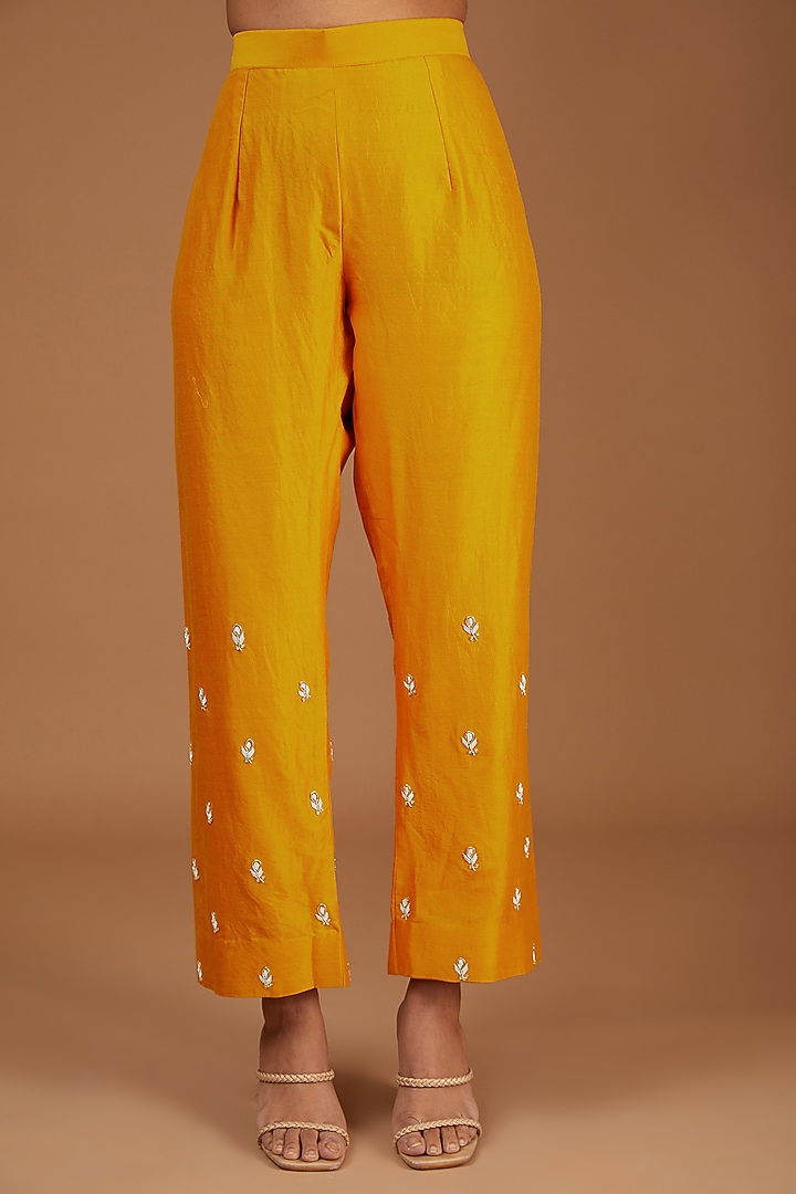 Mango Yellow Pure Spun Silk Embroidered Kurta Set by SURBHI SHAH at Pernia's Pop Up Shop