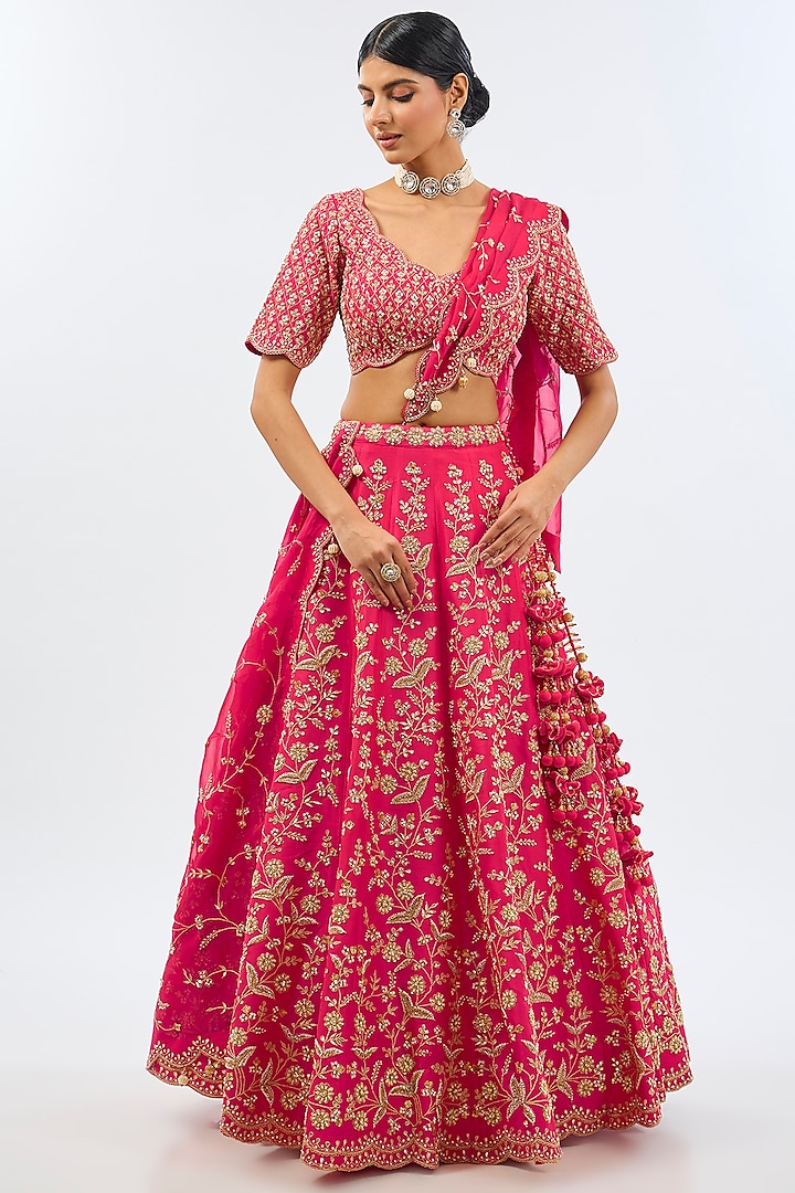 Red Pure Silk Bridal Lehenga Set by SURBHI SHAH at Pernia's Pop Up Shop