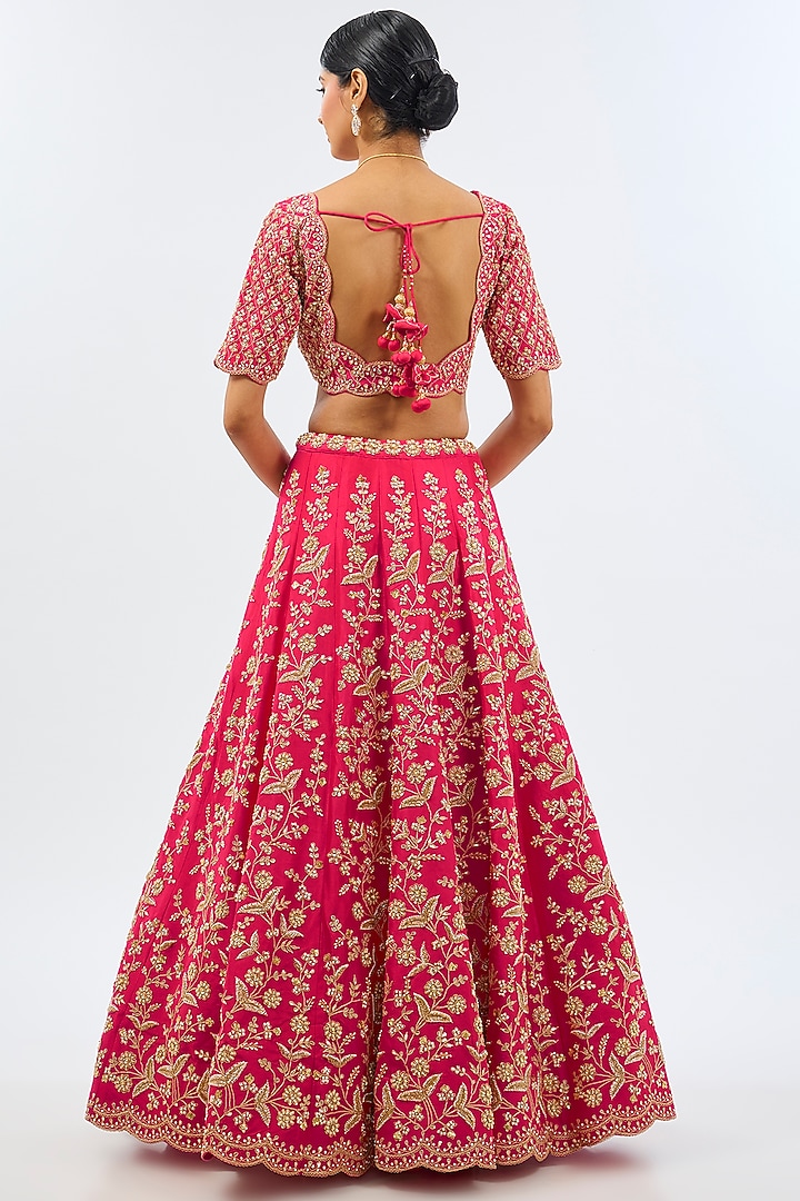 Red Pure Silk Bridal Lehenga Set by SURBHI SHAH at Pernia's Pop Up Shop