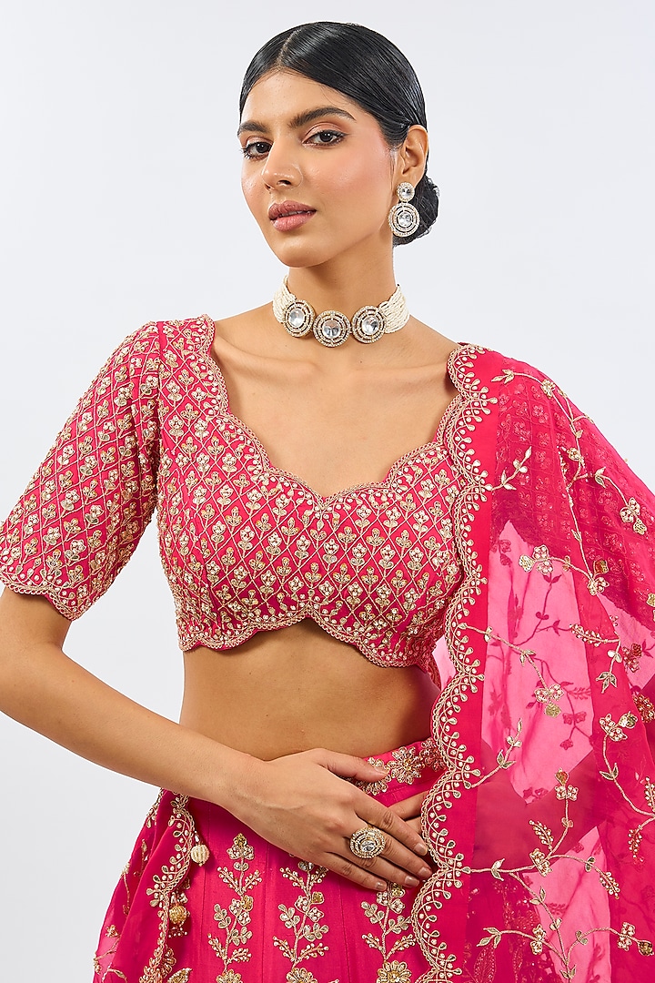 Red Pure Silk Bridal Lehenga Set by SURBHI SHAH at Pernia's Pop Up Shop