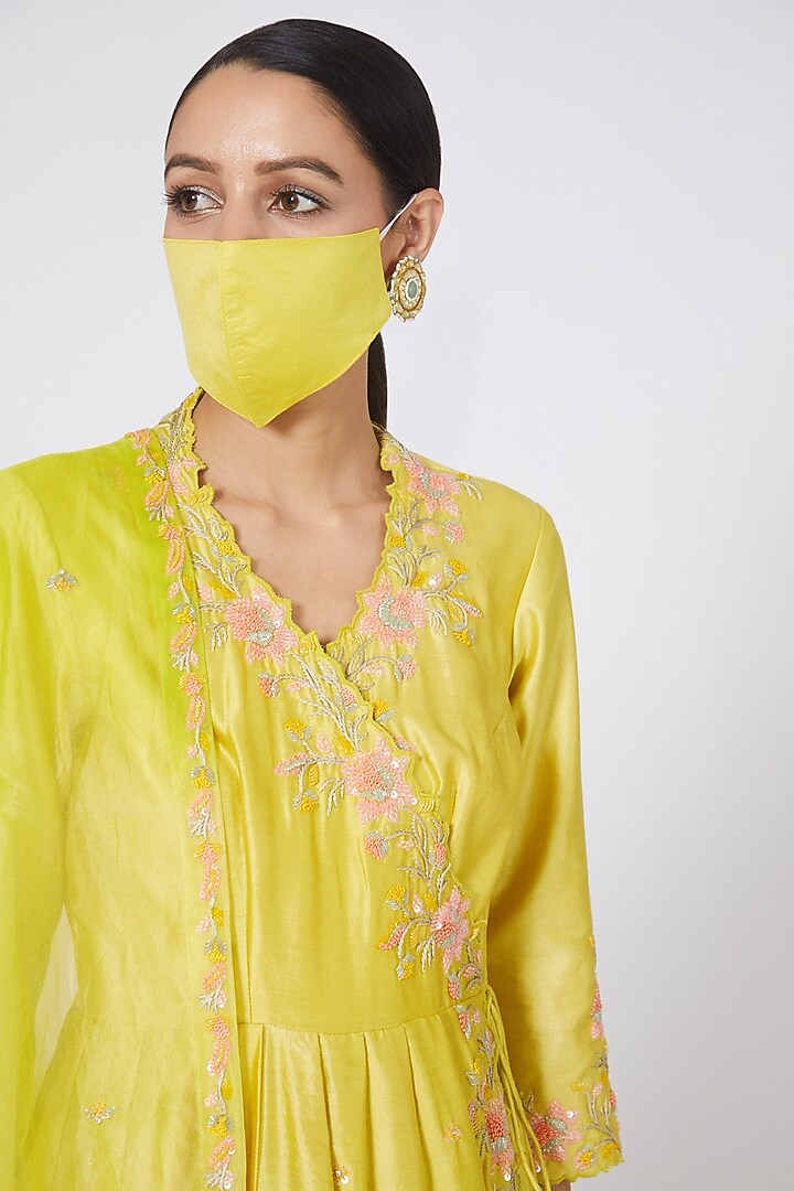 Yellow Sequins Embroidered Kurta Set by SURBHI SHAH at Pernia's Pop Up Shop
