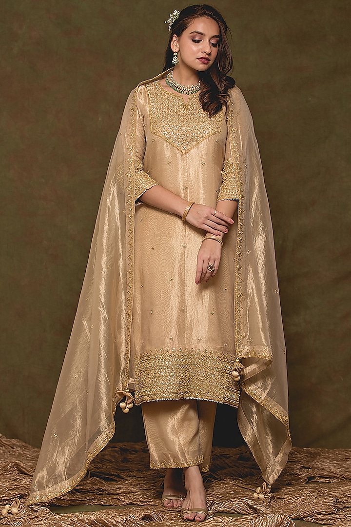 Gold Embroidered Kurta Set by SURBHI SHAH at Pernia's Pop Up Shop