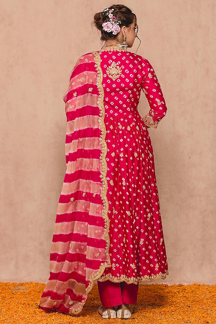 Rani Spun Silk Kurta Set by SURBHI SHAH at Pernia's Pop Up Shop