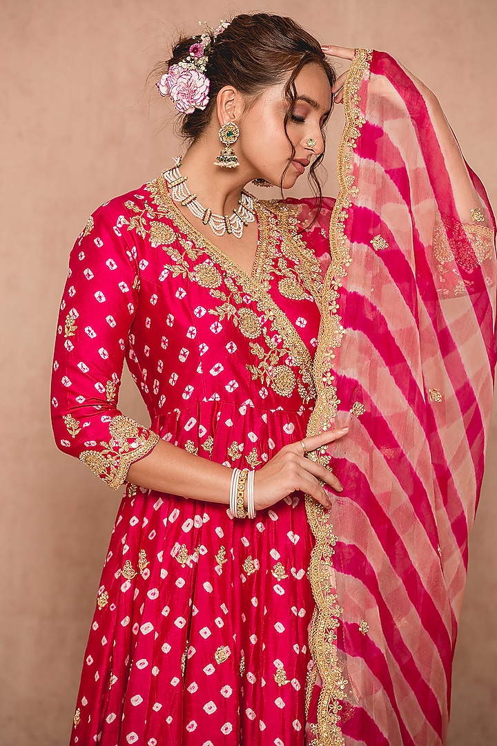 Rani Spun Silk Kurta Set by SURBHI SHAH at Pernia's Pop Up Shop