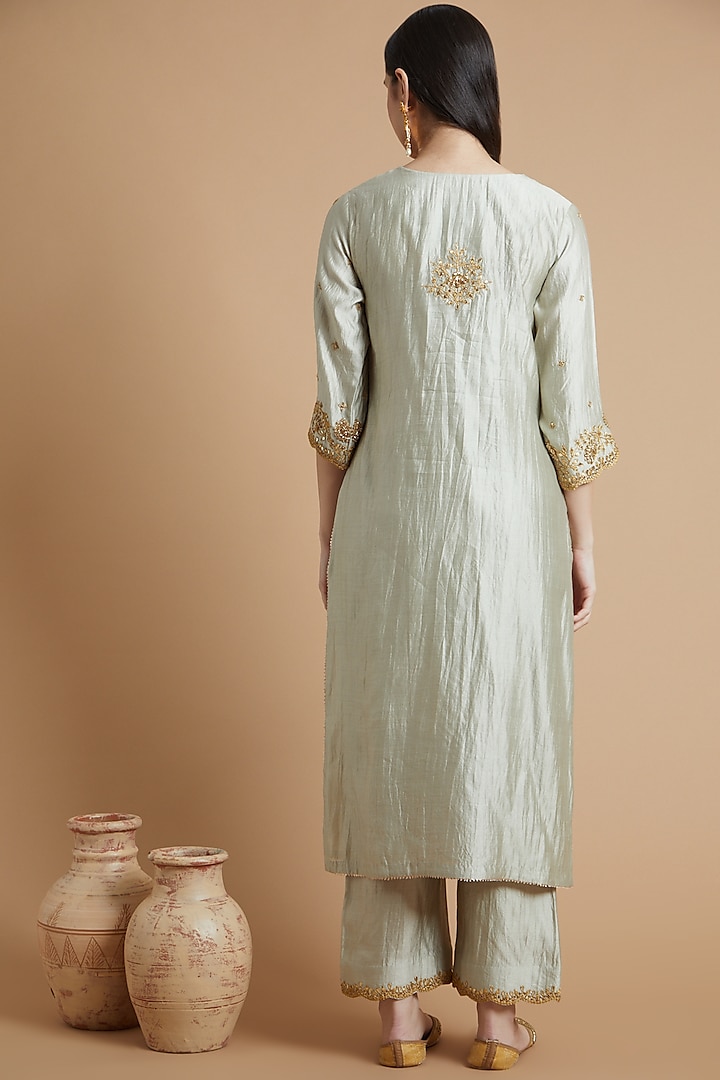 Grey Embroidered Kurta Set by SURBHI SHAH at Pernia's Pop Up Shop
