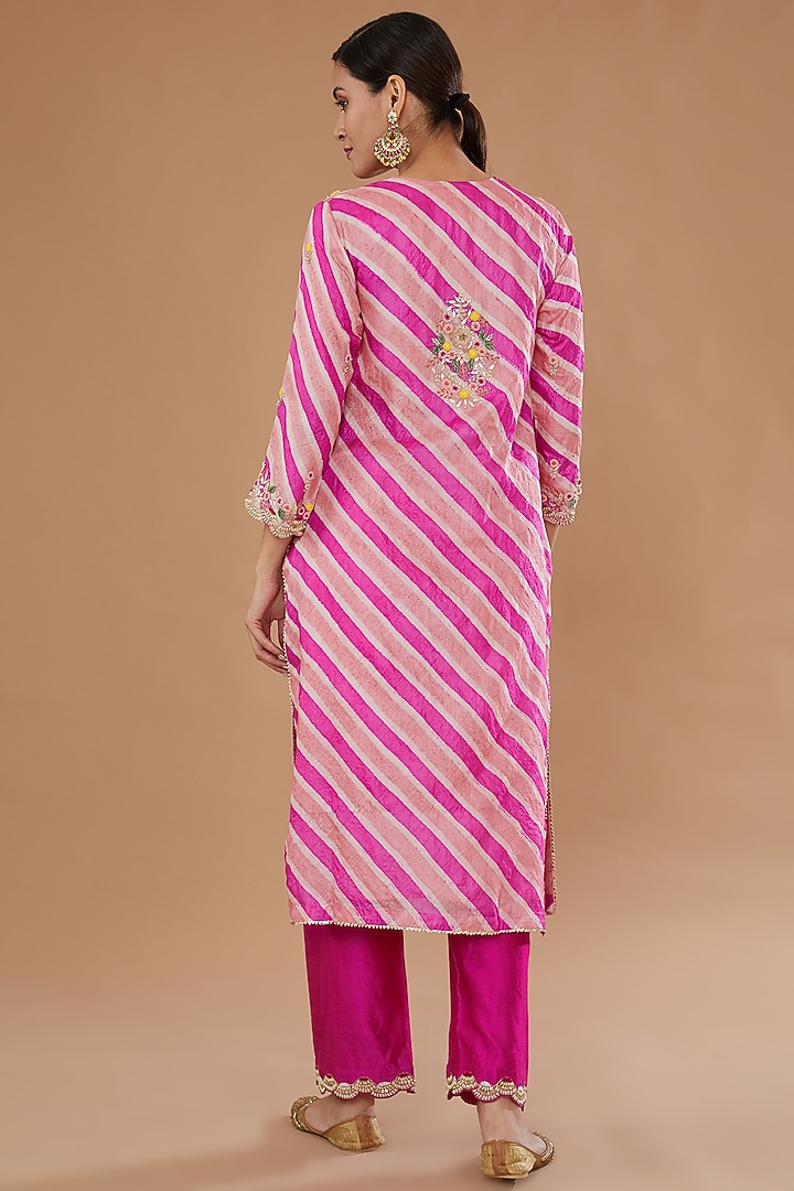 Pink Pure Kora Silk Embroidered Leheriya Kurta Set by SURBHI SHAH at Pernia's Pop Up Shop