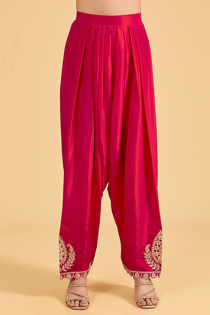 Red Old Rose Colored Leheriya Spun Kurta Set by Surbhi Shah at Pernia's Pop Up Shop
