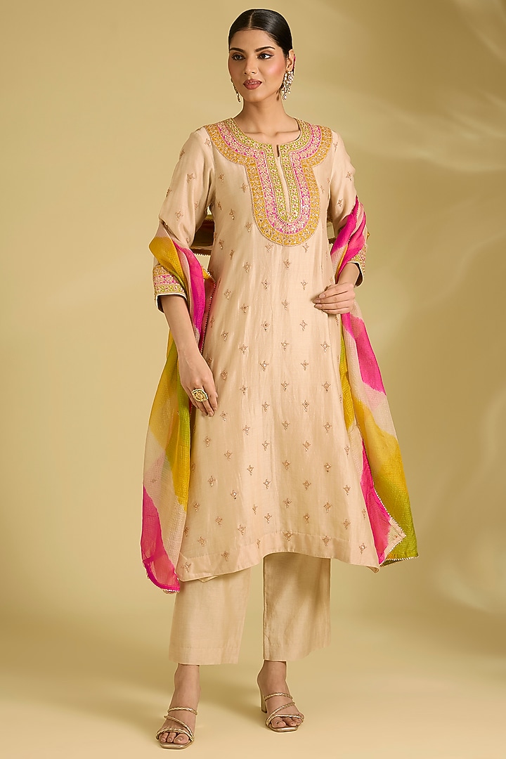 Pearl White Chanderi Marori Work Kurta Set by Surbhi Shah at Pernia's Pop Up Shop