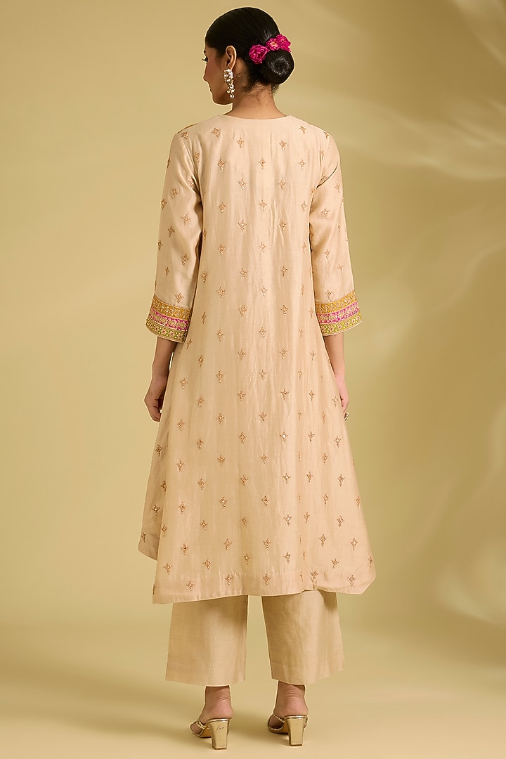 Pearl White Chanderi Marori Work Kurta Set by Surbhi Shah at Pernia's Pop Up Shop