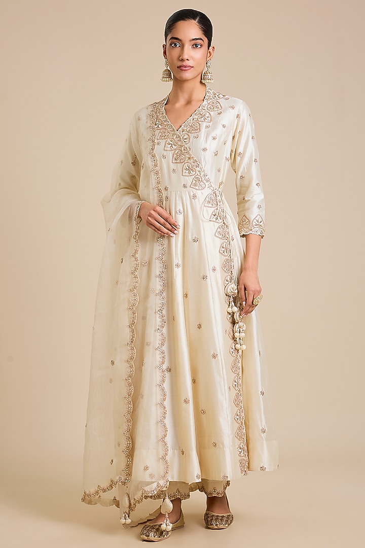 Ivory Spun Silk Marori Work Angrakha Set by SURBHI SHAH at Pernia's Pop Up Shop