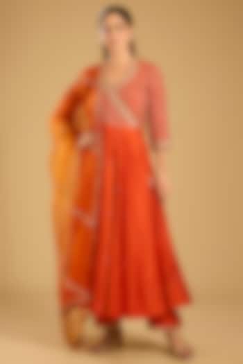 Orange Spun Silk Kurta Set by SURBHI SHAH at Pernia's Pop Up Shop