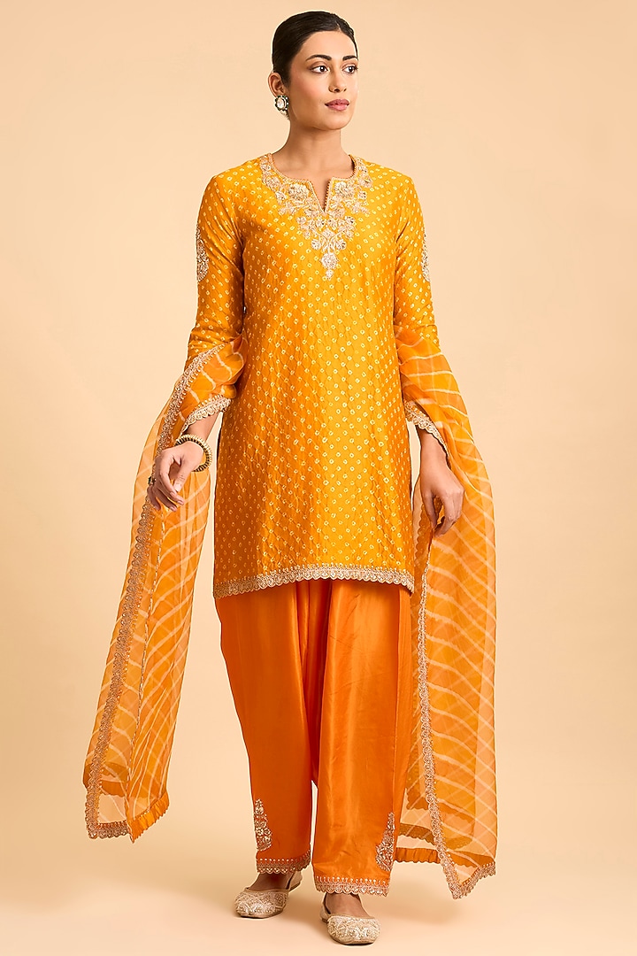 Mango Yellow Spun Silk Bandhej Kurta Set by Surbhi Shah at Pernia's Pop Up Shop