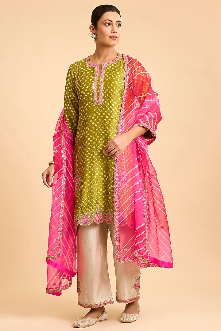 Parrot Green Spun SIlk Marori Embroidered Bandhani Kurta Set by Surbhi Shah at Pernia's Pop Up Shop