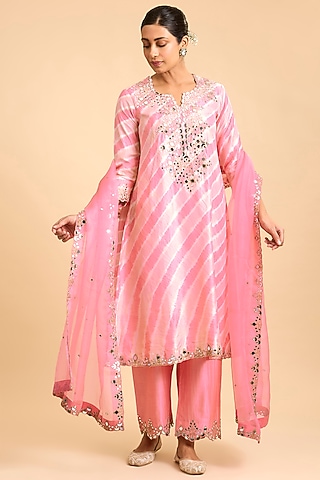 Raspberry Pink Spun Silk Mirror Embroidered Leheriya Kurta Set by Surbhi Shah
