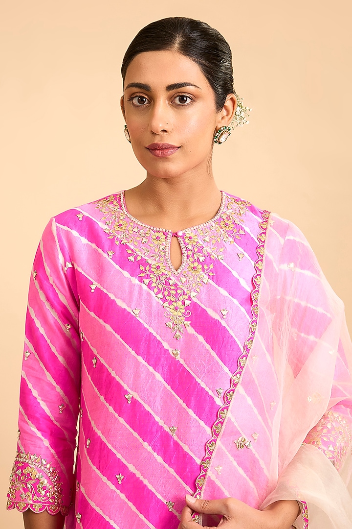 Strawberry Pink Spun Silk Marori Embroidered Leheriya Kurta Set by Surbhi Shah at Pernia's Pop Up Shop