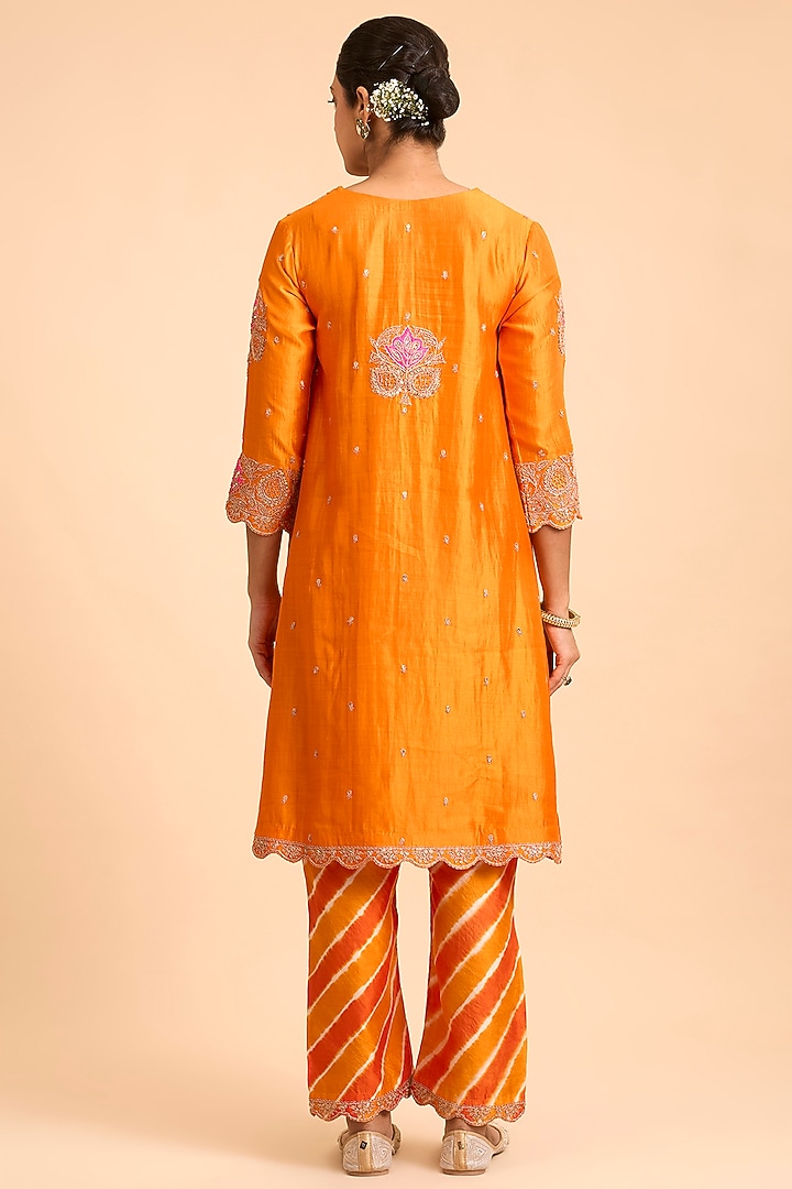 Orange Spun Silk Mukesh Embroidered Kurta Set by Surbhi Shah at Pernia's Pop Up Shop