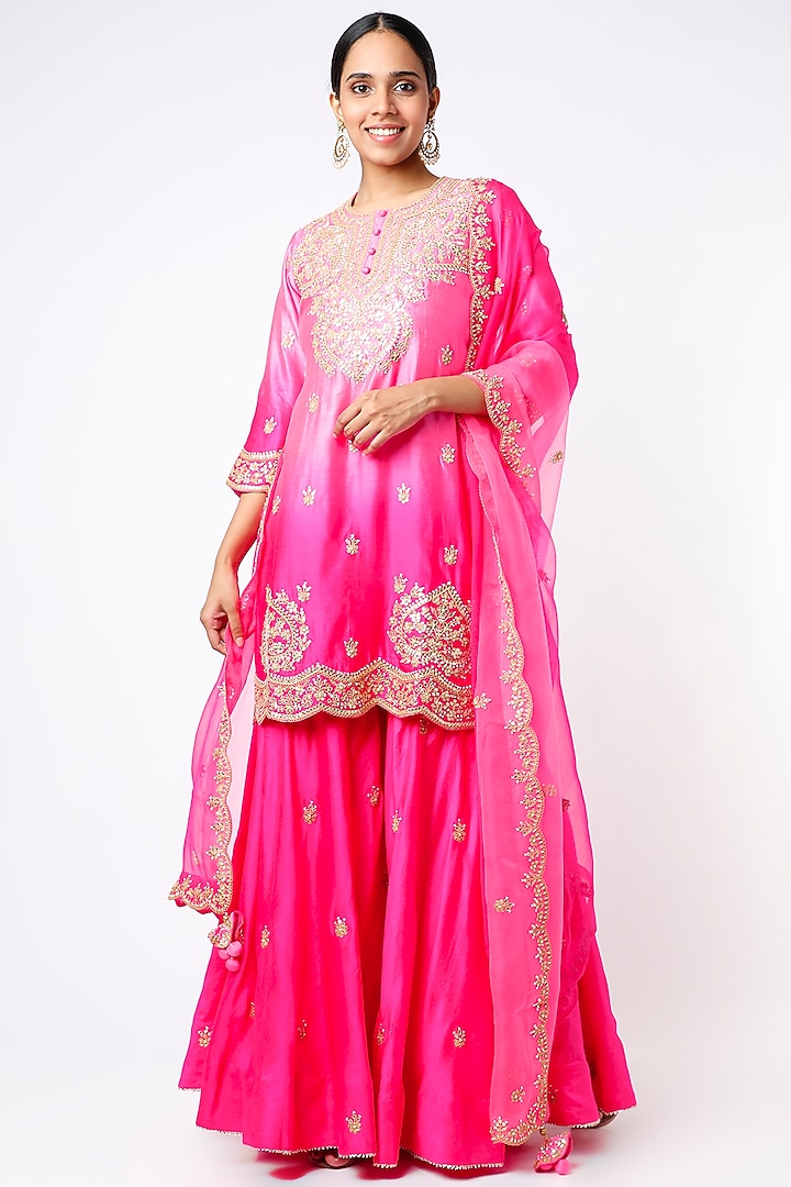Magenta Gota Hand Embroidered Kurta Set by SURBHI SHAH at Pernia's Pop Up Shop