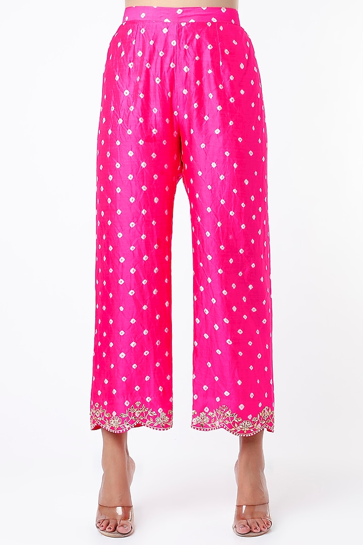 Magenta Bandhani Printed Kurta Set by SURBHI SHAH at Pernia's Pop Up Shop