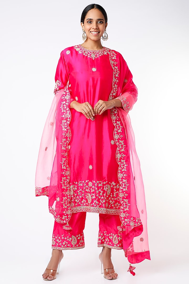 Dark Magenta Hand Embroidered Kurta Set by SURBHI SHAH at Pernia's Pop Up Shop