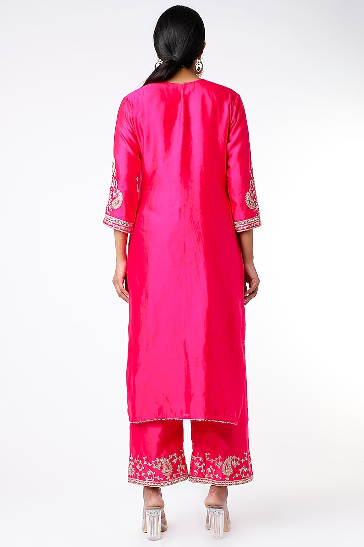 Dark Magenta Hand Embroidered Kurta Set by SURBHI SHAH at Pernia's Pop Up Shop