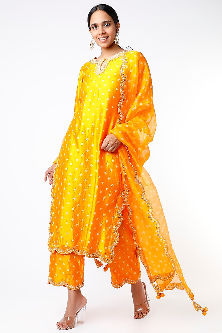 Yellow Bandhani Printed Kurta Set by SURBHI SHAH at Pernia's Pop Up Shop