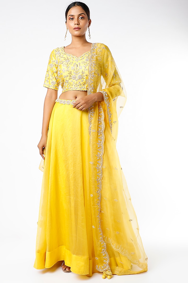 Yellow Pure Organza Lehenga Set by SURBHI SHAH