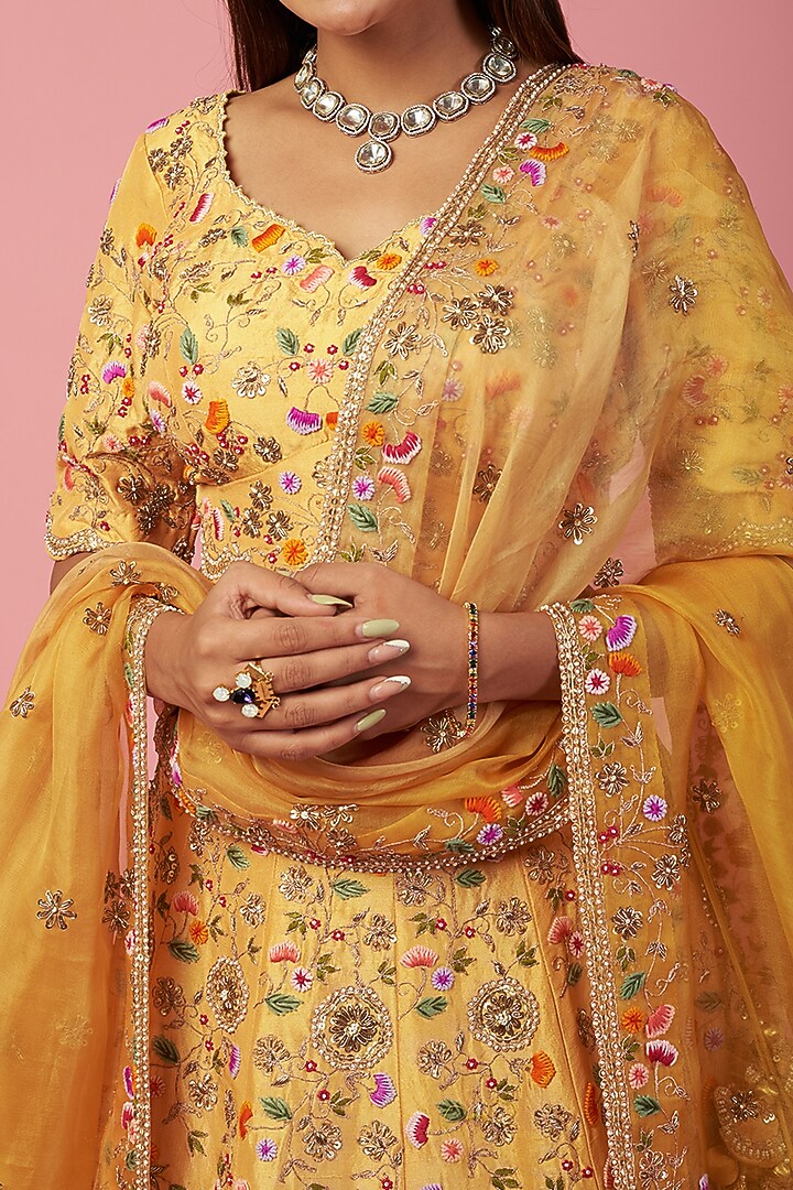 Dull Yellow Embroidered Bridal Lehenga Set by SURBHI SHAH at Pernia's Pop Up Shop