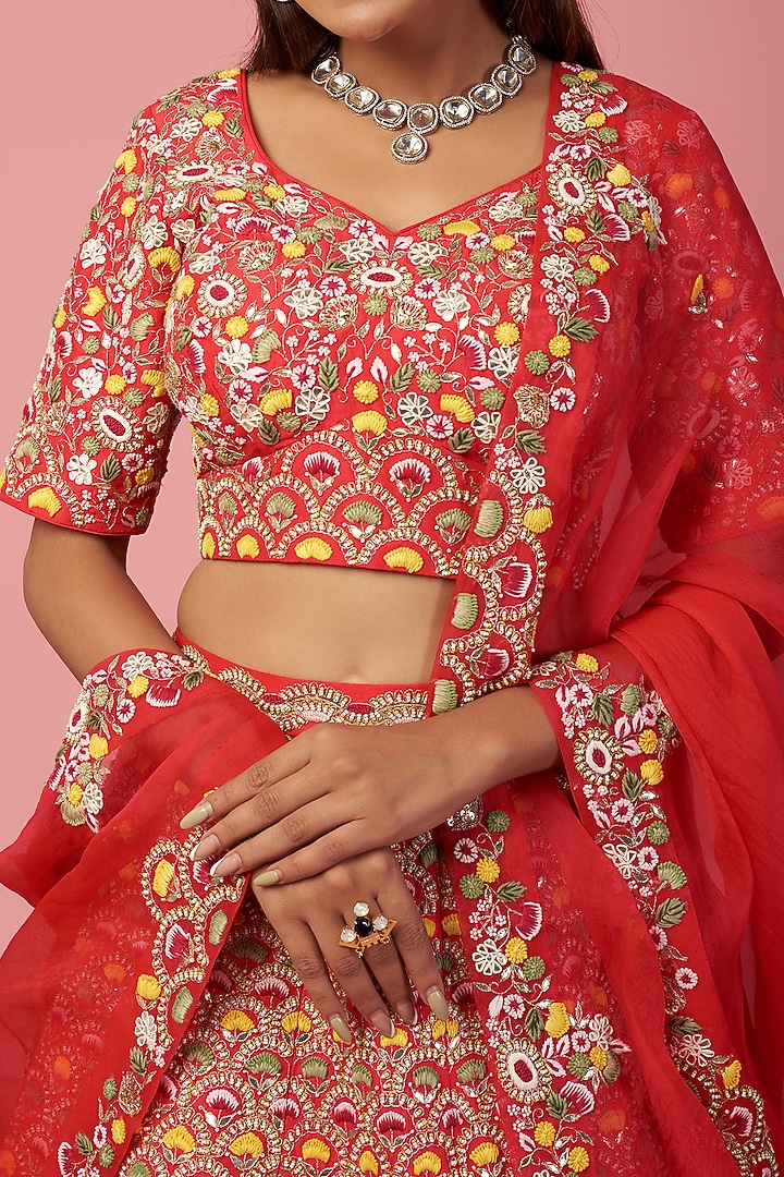 Red Embroidered Bridal Lehenga Set by SURBHI SHAH at Pernia's Pop Up Shop