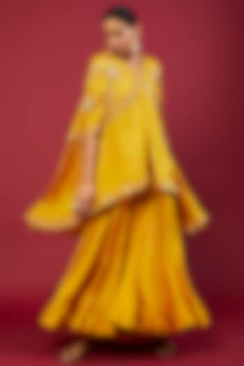 Yellow Viscose Organza Hand Embroidered Cape Set by SURBHI SHAH at Pernia's Pop Up Shop