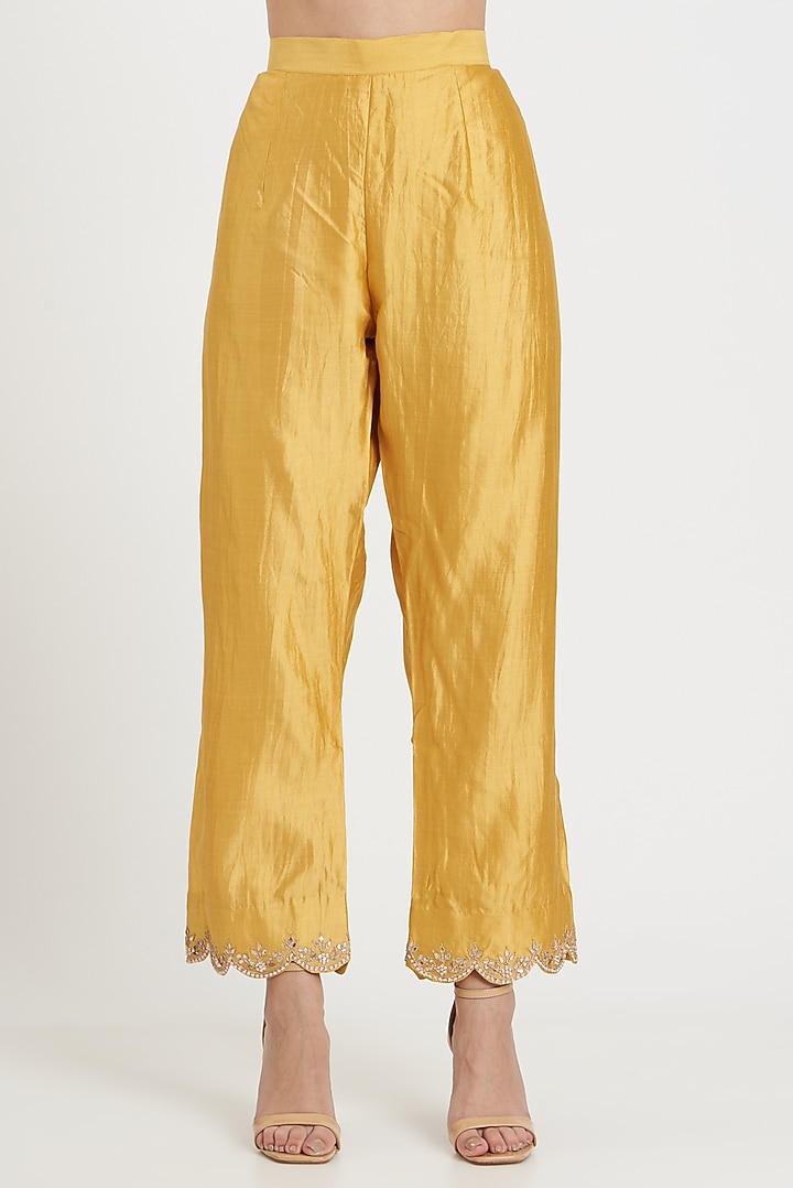 Light Yellow Silk Embroidered Kurta Set by SURBHI SHAH at Pernia's Pop Up Shop