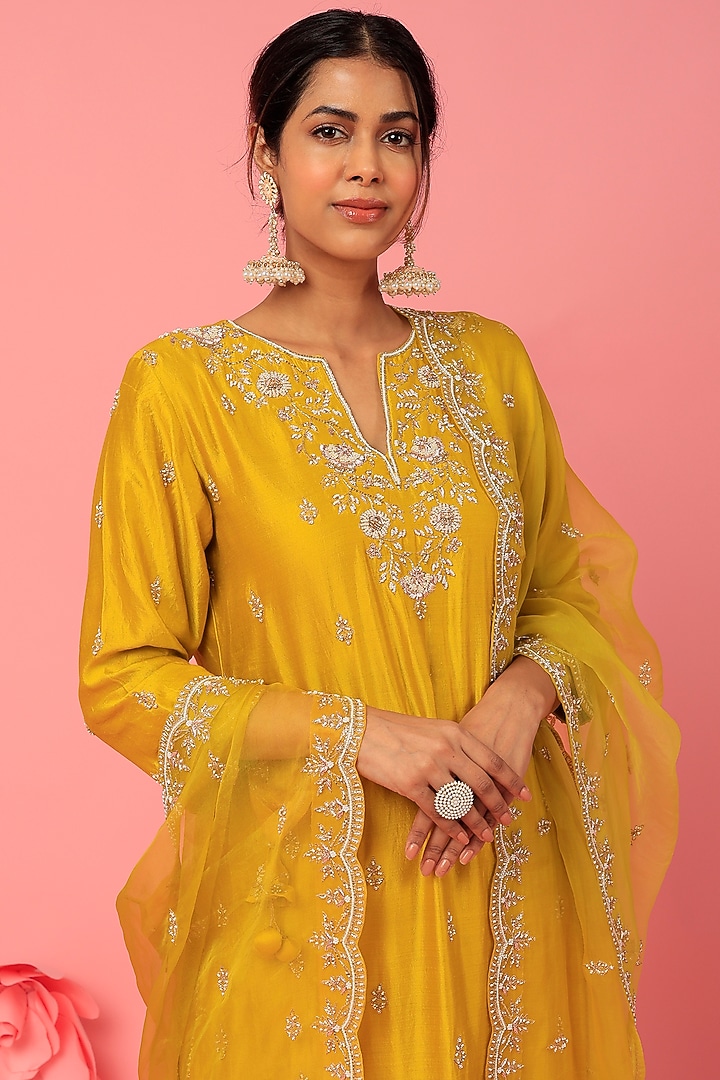 Mustard Green Hand Embroidered Kurta Set by SURBHI SHAH at Pernia's Pop Up Shop