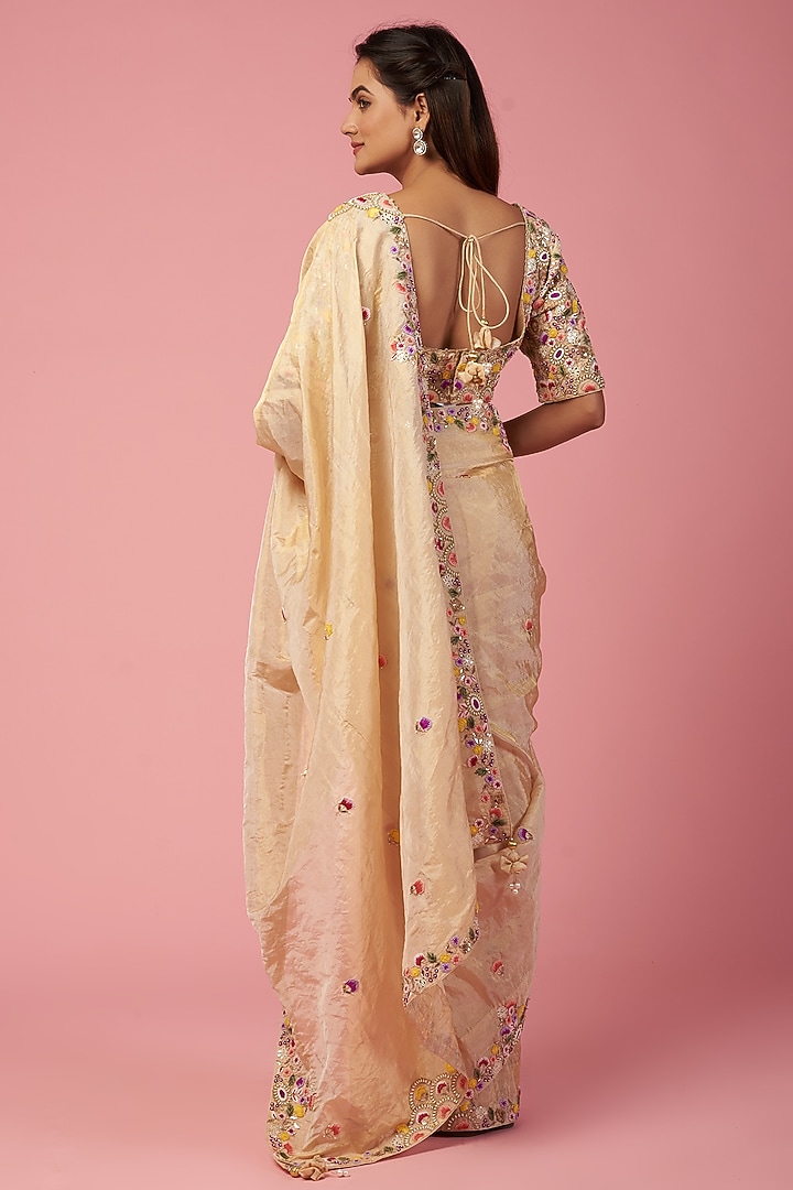 Gold Embroidered Wedding Saree Set by SURBHI SHAH at Pernia's Pop Up Shop