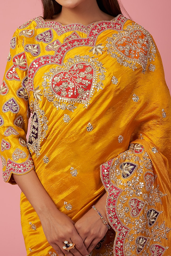 Shaded Yellow Embroidered Reception Saree Set by SURBHI SHAH at Pernia's Pop Up Shop