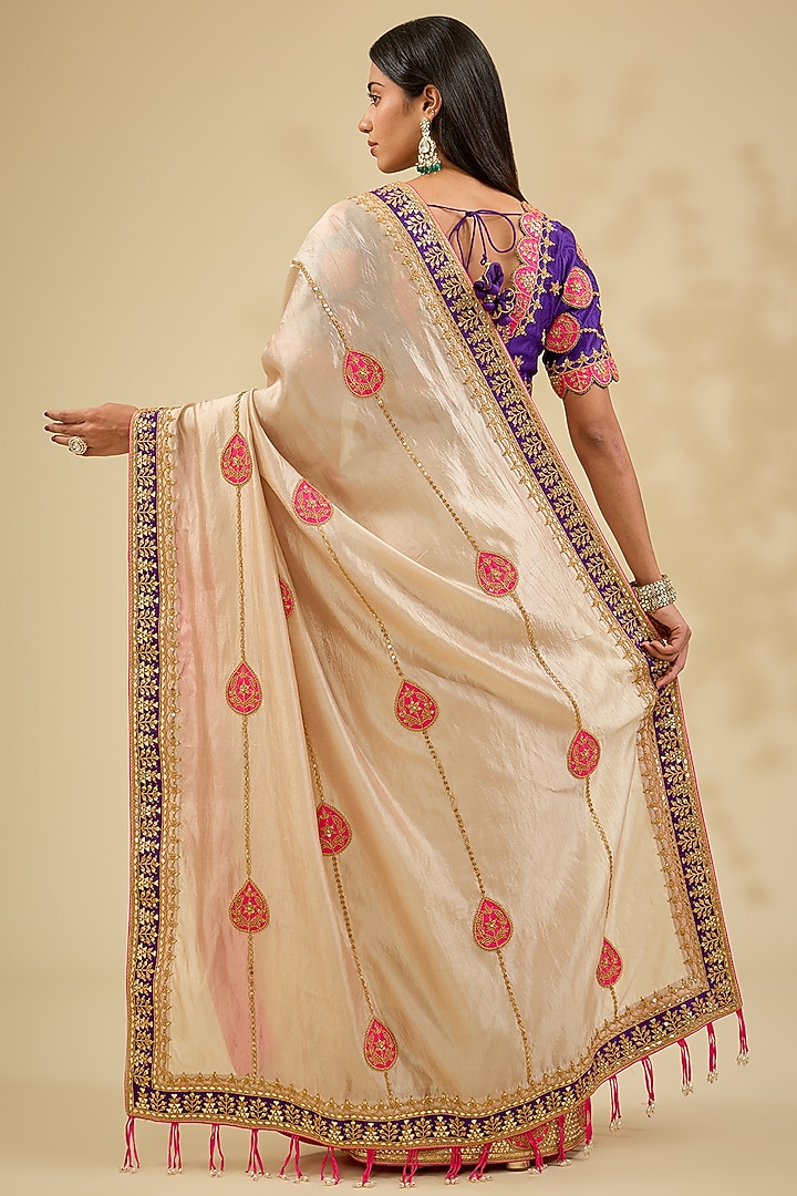 Silver Kora Silk Zardosi Work Reception Saree Set by Surbhi Shah at Pernia's Pop Up Shop
