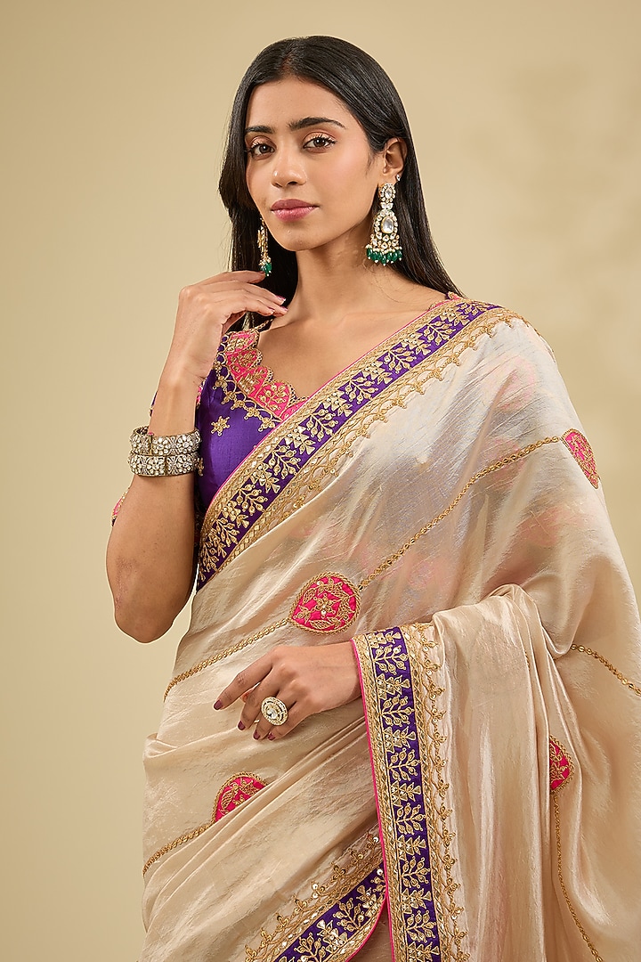 Silver Kora Silk Zardosi Work Reception Saree Set by Surbhi Shah at Pernia's Pop Up Shop
