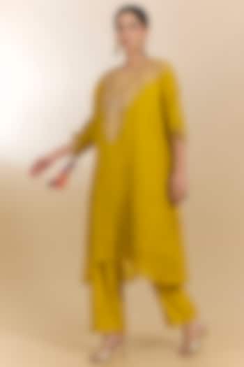 Lime Chanderi Marori Work Kaftan Set by Surbhi Shah at Pernia's Pop Up Shop