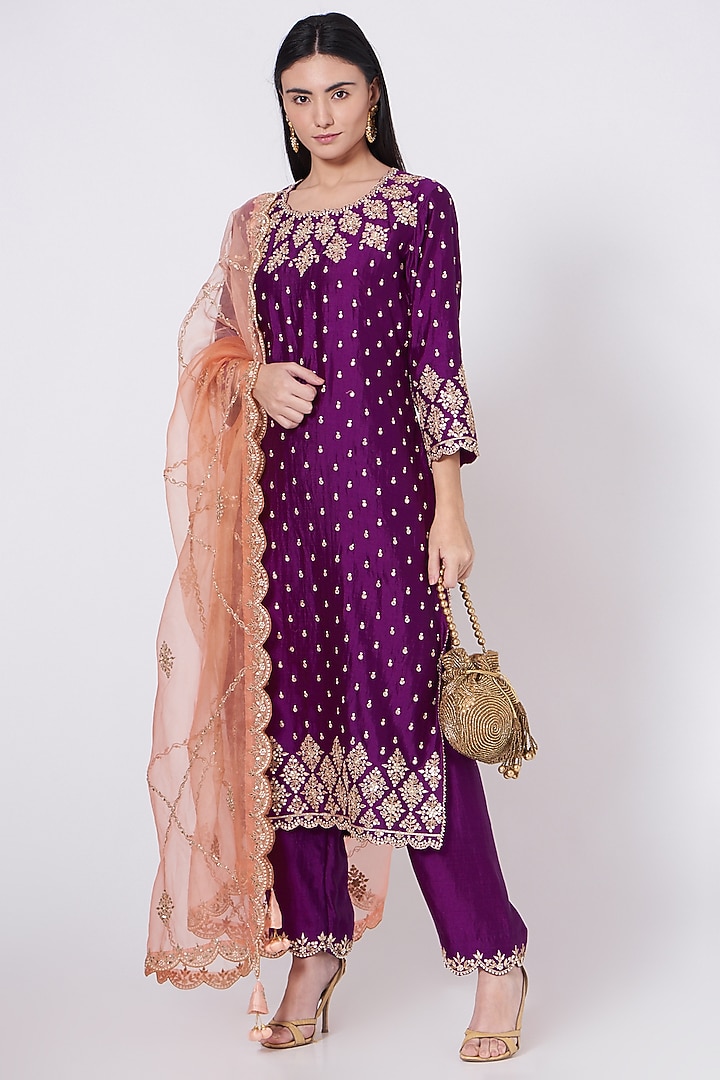 Purple Hand Embroidered Kurta Set by SURBHI SHAH at Pernia's Pop Up Shop