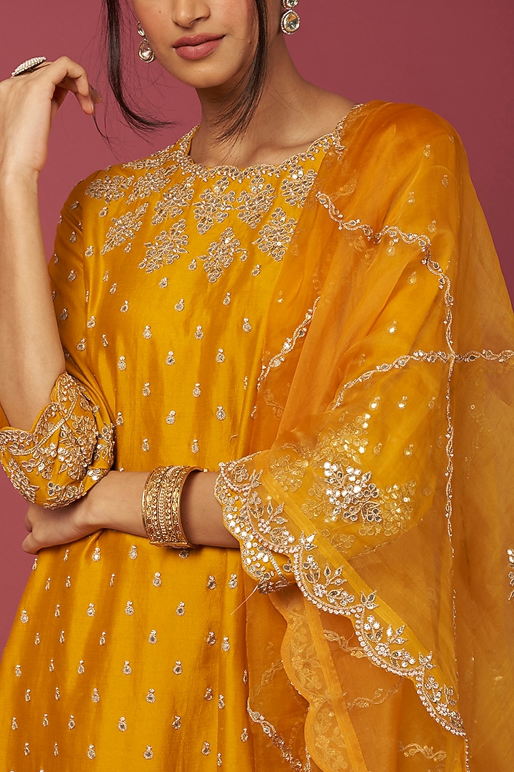 Mustard Yellow Embroidered Kurta Set by SURBHI SHAH at Pernia's Pop Up Shop