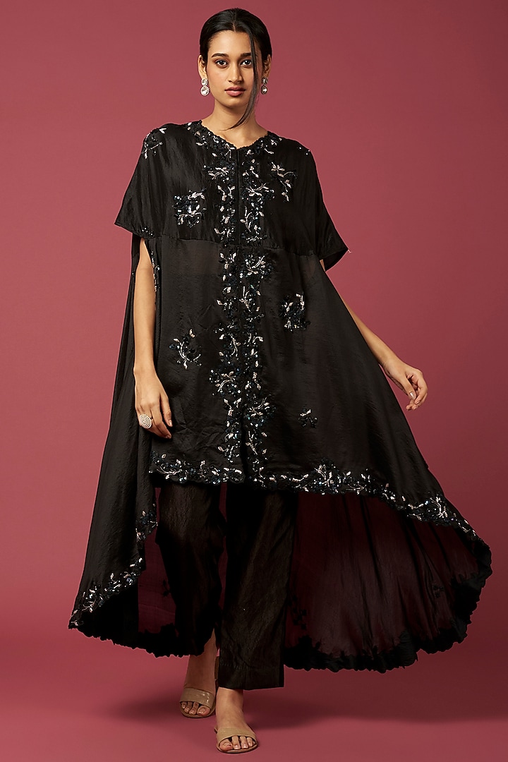 Black Embroidered Cape Set by SURBHI SHAH