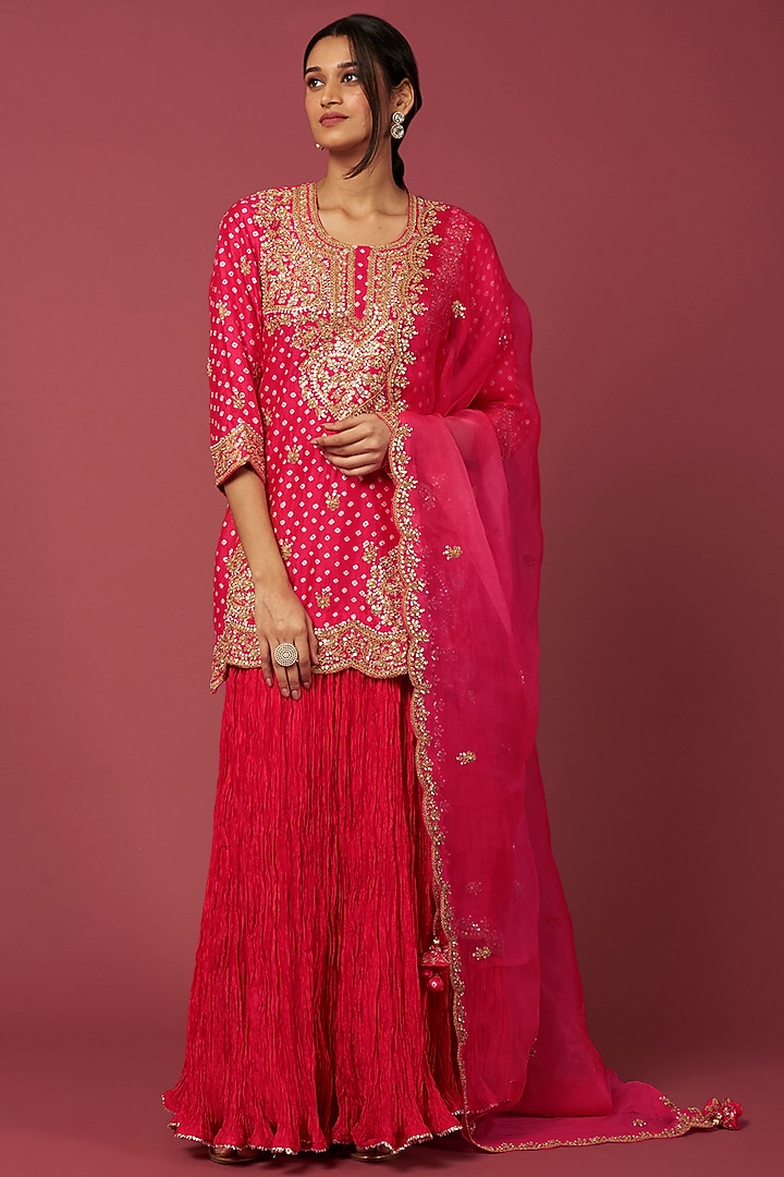 Red Embroidered Kurta Set by SURBHI SHAH at Pernia's Pop Up Shop