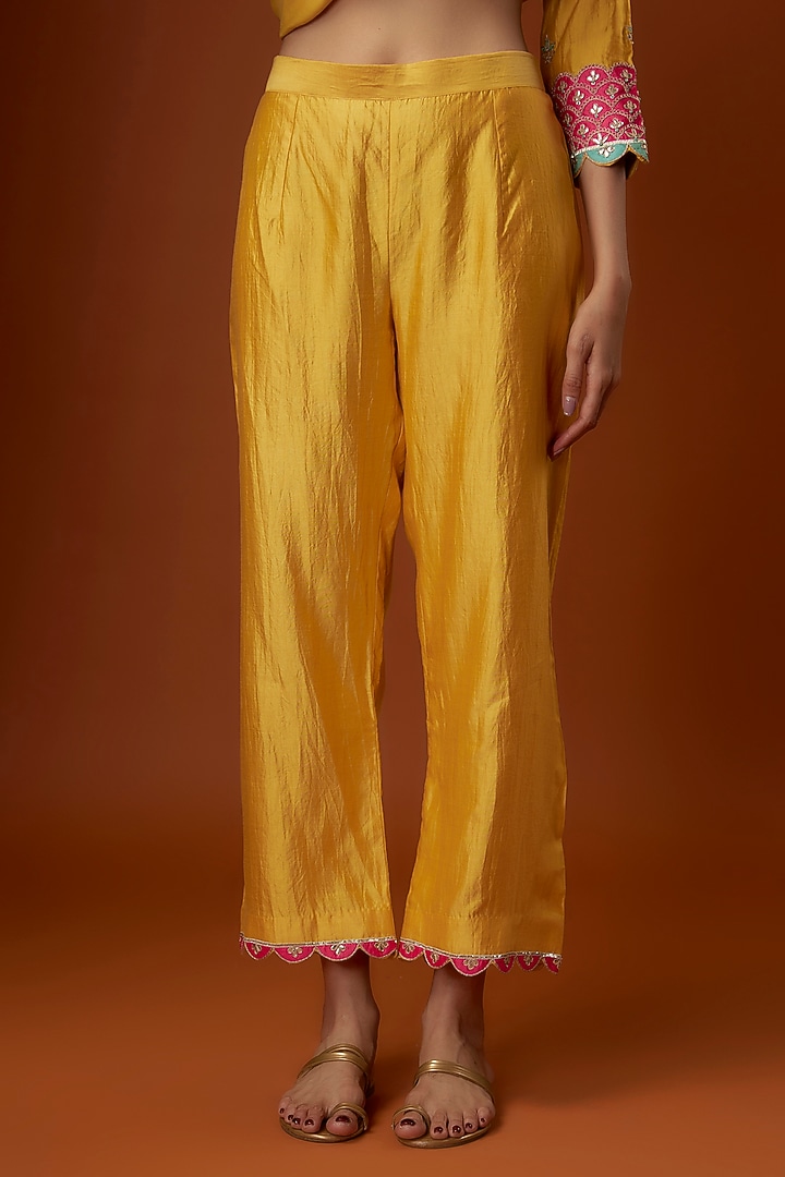 Yellow Pure Spun Silk Marori Embroidered Kurta Set by SURBHI SHAH at Pernia's Pop Up Shop