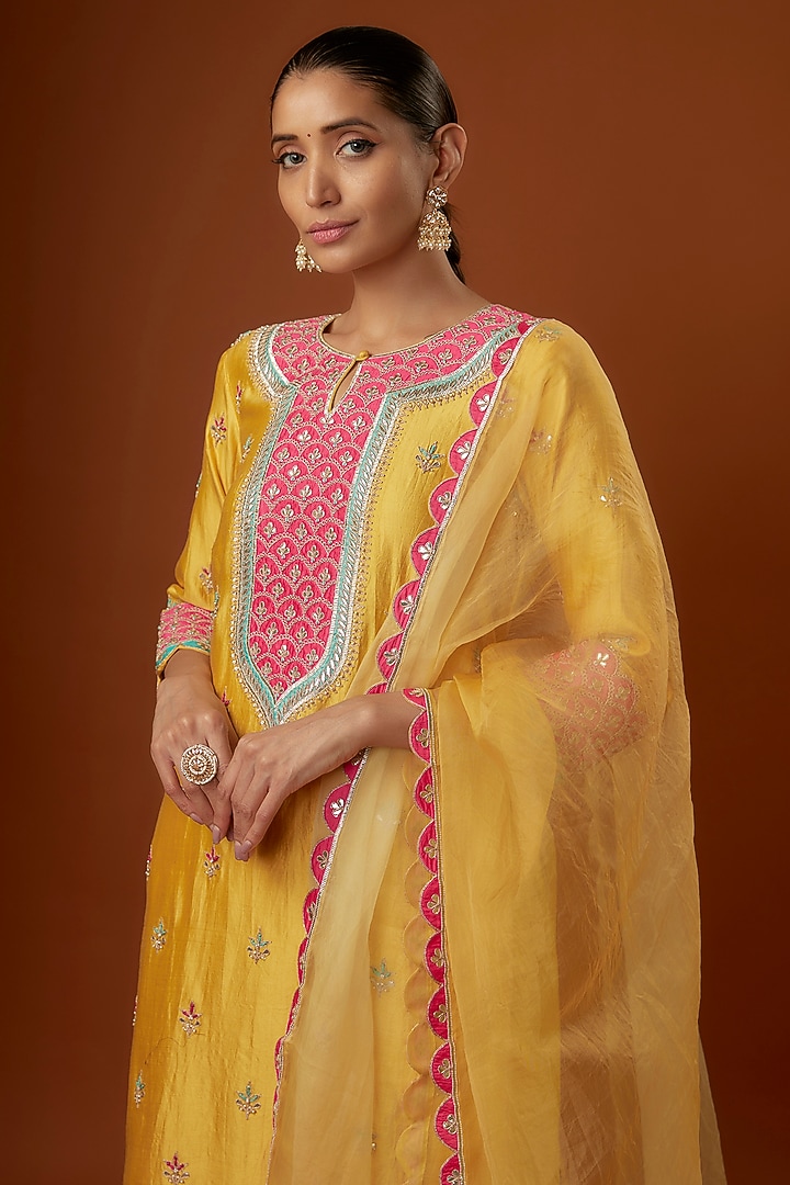 Yellow Pure Spun Silk Marori Embroidered Kurta Set by SURBHI SHAH at Pernia's Pop Up Shop
