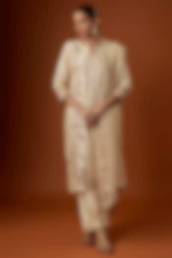 Ivory Pure Spun Silk Marori Embroidered Kurta Set by SURBHI SHAH at Pernia's Pop Up Shop